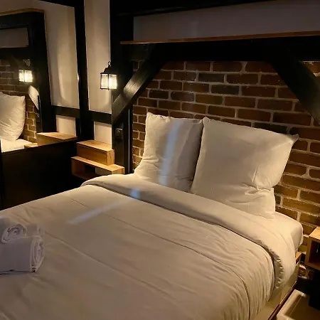 Appartement 2p Typique Alsace Vieux Avec Parking Schiltigheim