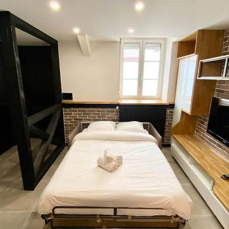Appartement 2p Typique Alsace Vieux Avec Parking Schiltigheim